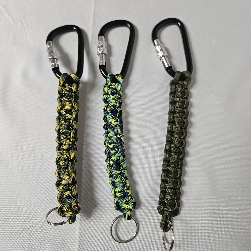 Paracord‎ 550 Cord Keychain Set with Carabiner